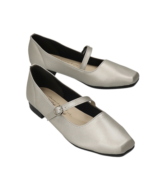 ななめストラップフラットシューズSE251617