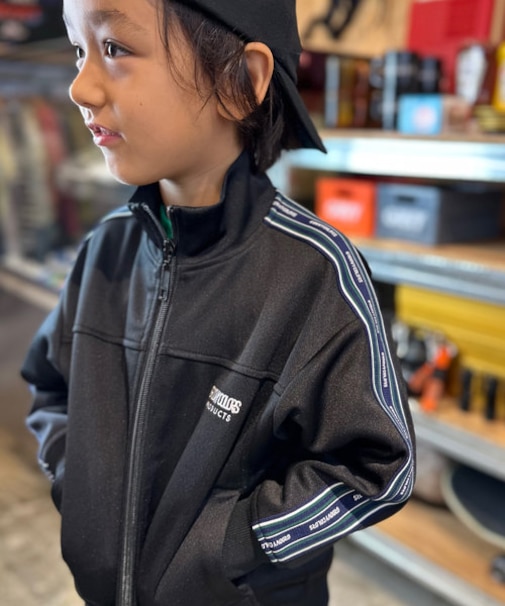 GROOVY トラックジャケット