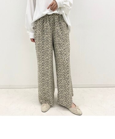 センターシームワイドパンツ