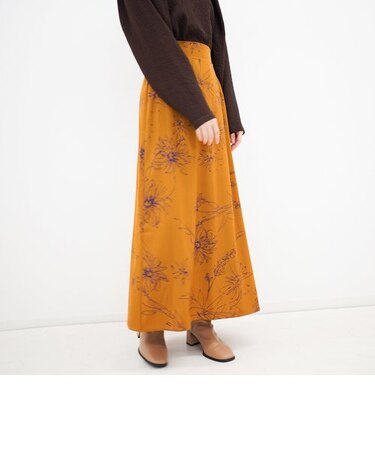 花柄セミフレアスカート