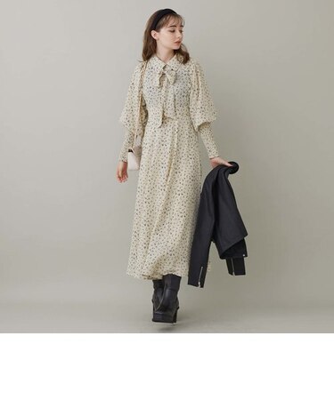 ボウタイ付ボリューム袖花柄ワンピース