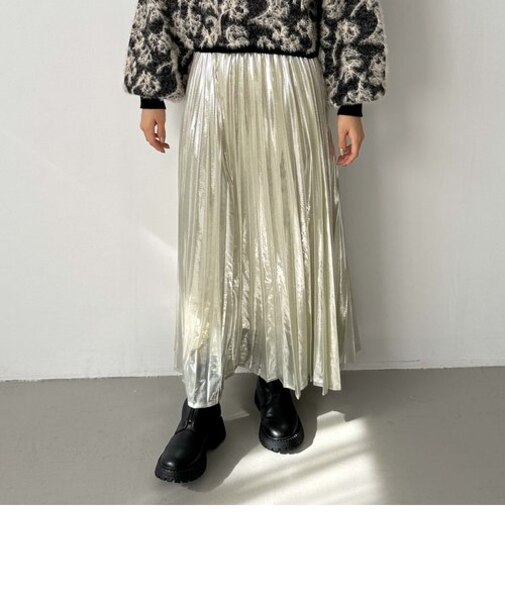 グリッタープリーツロングスカート