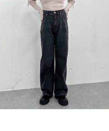 ストレートデニム／