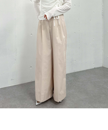 ワイドタックチノパンツ