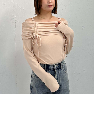 ドロストオフショルカットＴＯＰＳ