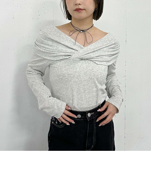 オフショルカットＴＯＰＳ