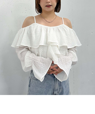 フリルオフショルブラウス