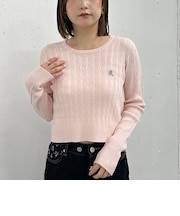 ロゴ刺繍ケーブルライトニット