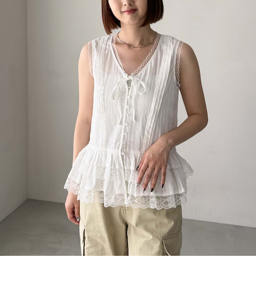 コットンレースペプラムブラウス