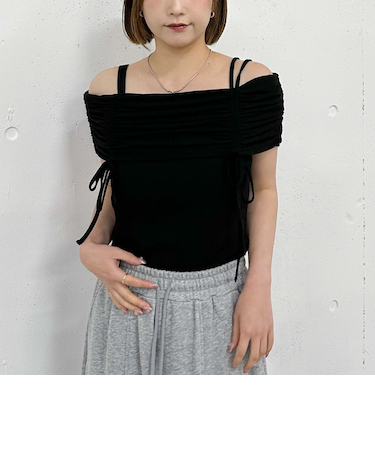 ドロストオフショルカットＴＯＰＳ