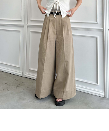 ベルト付きタックワイドチノパンツ