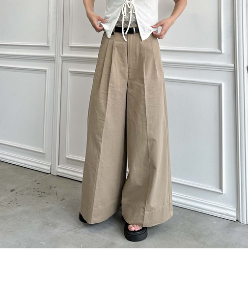 ベルト付きタックワイドチノパンツ