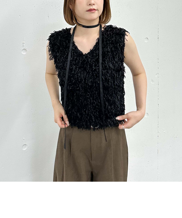 カットフェザーベスト