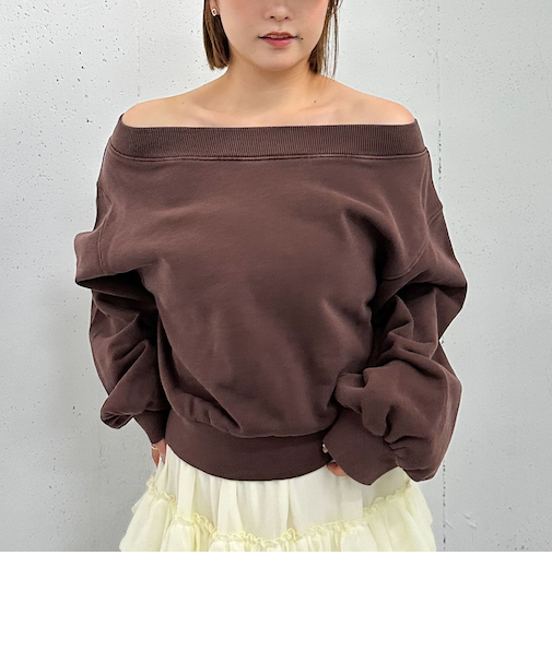 ピグメントオフショルスウェット