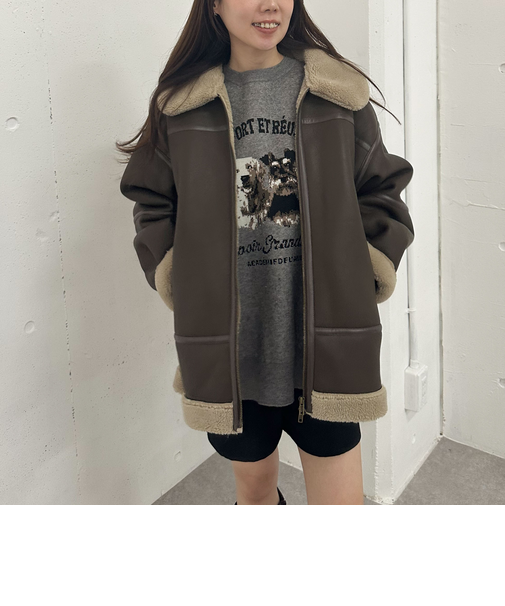 フェイクレザーミドルムートンジャケット