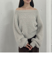 ラメブークレフェザーニットプルオーバー