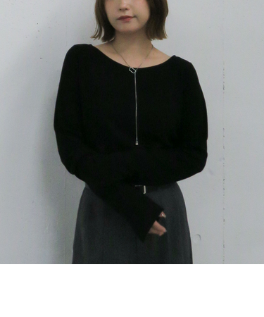 袖スリットカットＴＯＰＳ