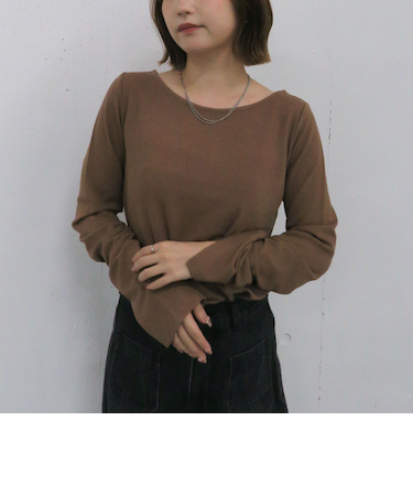 袖スリットカットTOPS