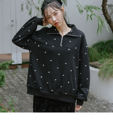 小花柄刺繍ハーフｚｉｐスウェット