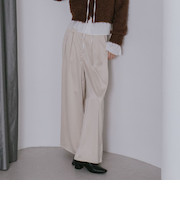 サテンタックパンツ