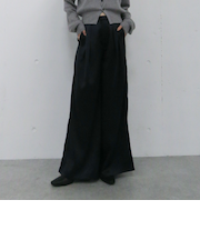 サテンタックパンツ