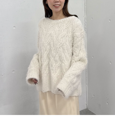 フェザーモールケーブルニットプルオーバー