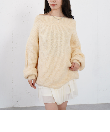 カールフェザーオフショルニットプルオーバー