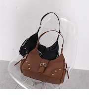 ハーフムーンスタッズバッグ