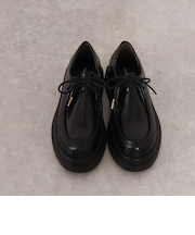 レースアップシューズ