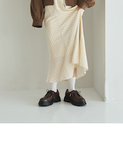 レースアップシューズ