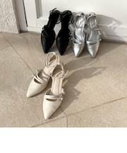 ２ストラップセパレートパンプス