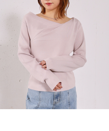 タックドレープニットプルオーバー