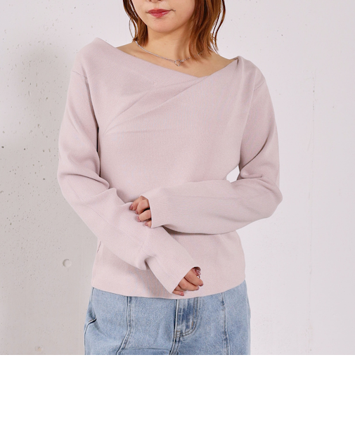 タックドレープニットプルオーバー