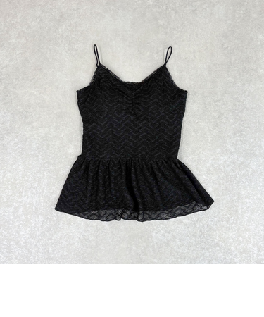 カップ付きレースペプラムキャミソール