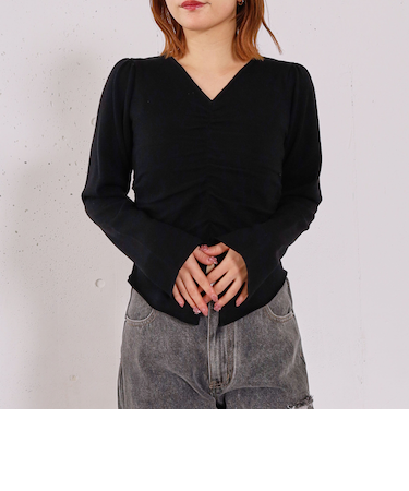 【高機能】フロントギャザーＶネックニットプルオーバー