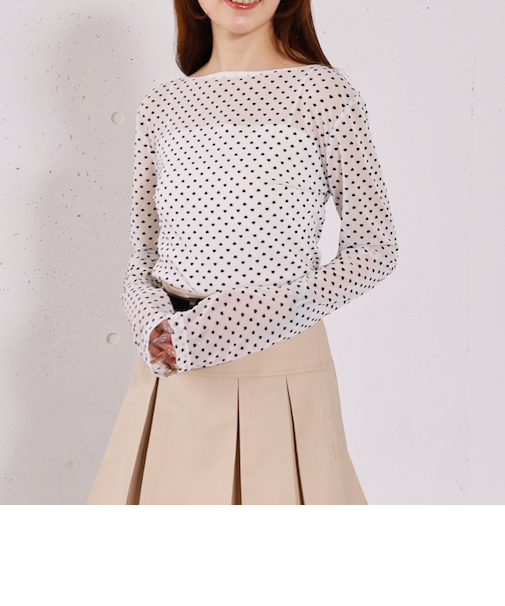 フロッキーハートチュールクルーネックＴＯＰＳ