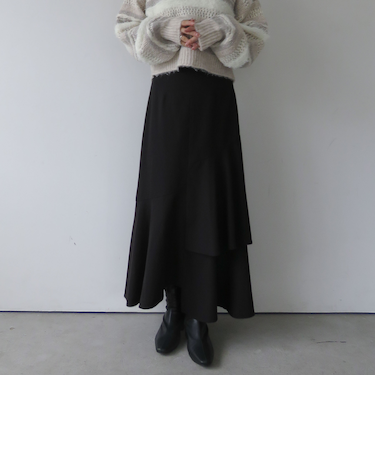 アシメラッフルティアードスカート／