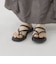 フラットトングサンダル