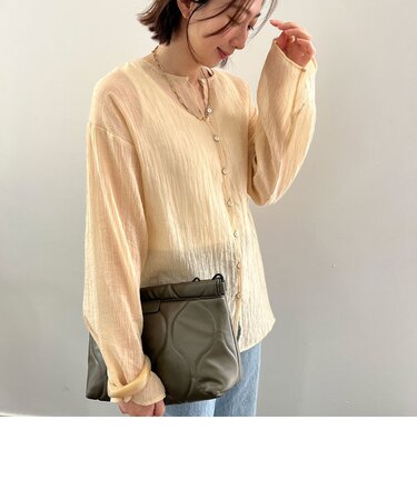 シワ加工シアー袖スリットブラウス