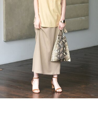 楊柳タイトスカート