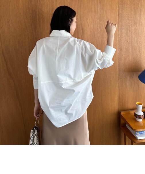 後ろ切り替えドルマンシャツ