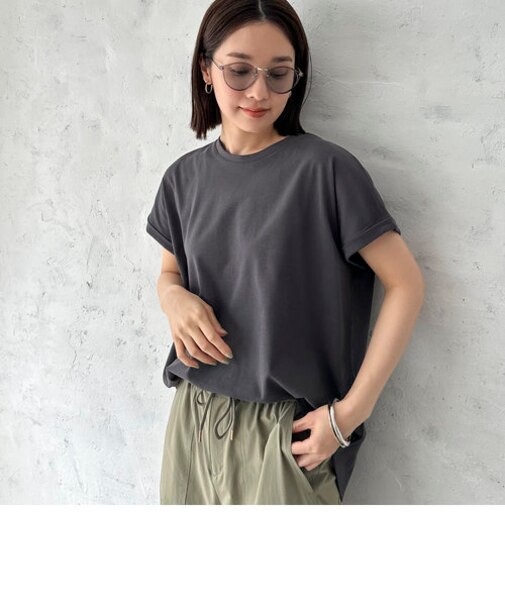 袖折り返しＴシャツ
