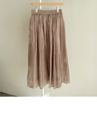 エアメタルサテンスカート