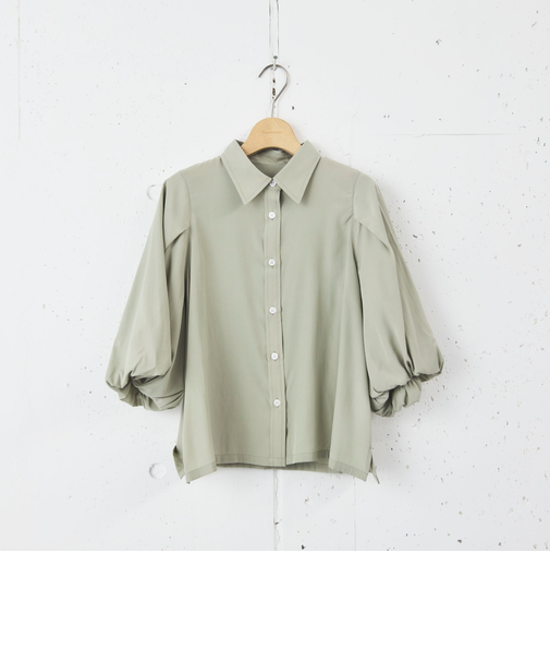 バルーンスリーブブラウス