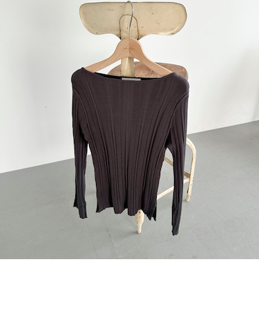 ボートネックランダムリブニット