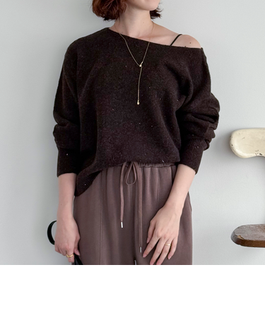 スパンコールボートネックニット