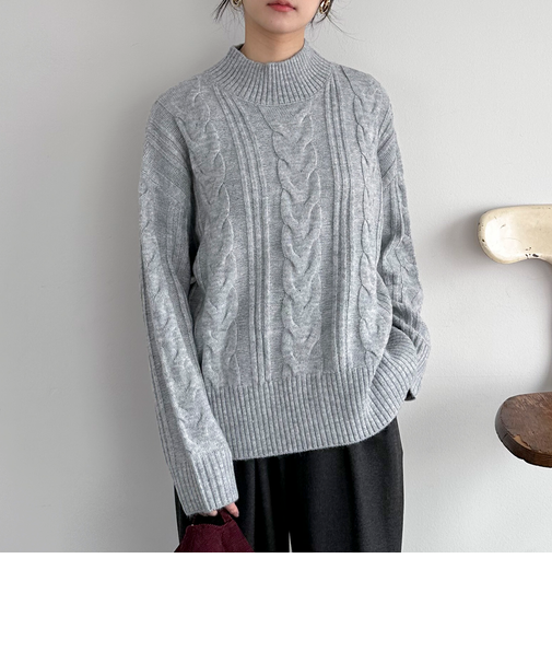 ケーブルハイネックニットプルオーバー