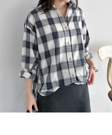 チェックシャツ