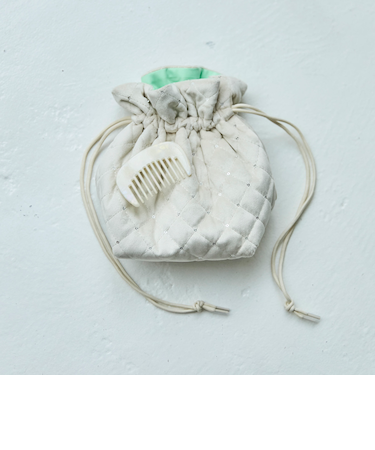 【ノベルティ】コーム＆キルティングポーチ