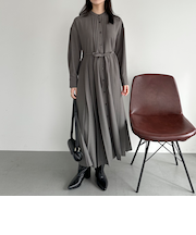 ピンタックプリーツワンピース